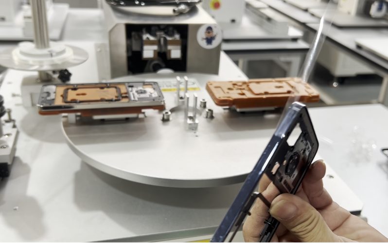 當(dāng)普通手機(jī)配件工廠遇見世界名企？華為真的遙不可及嗎