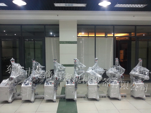擺臂、側(cè)貼貼標(biāo)機(jī)成品展示圖.jpg