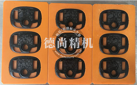 亮面塑膠件貼保護(hù)膜機(jī)，看德尚廠家如何介紹！